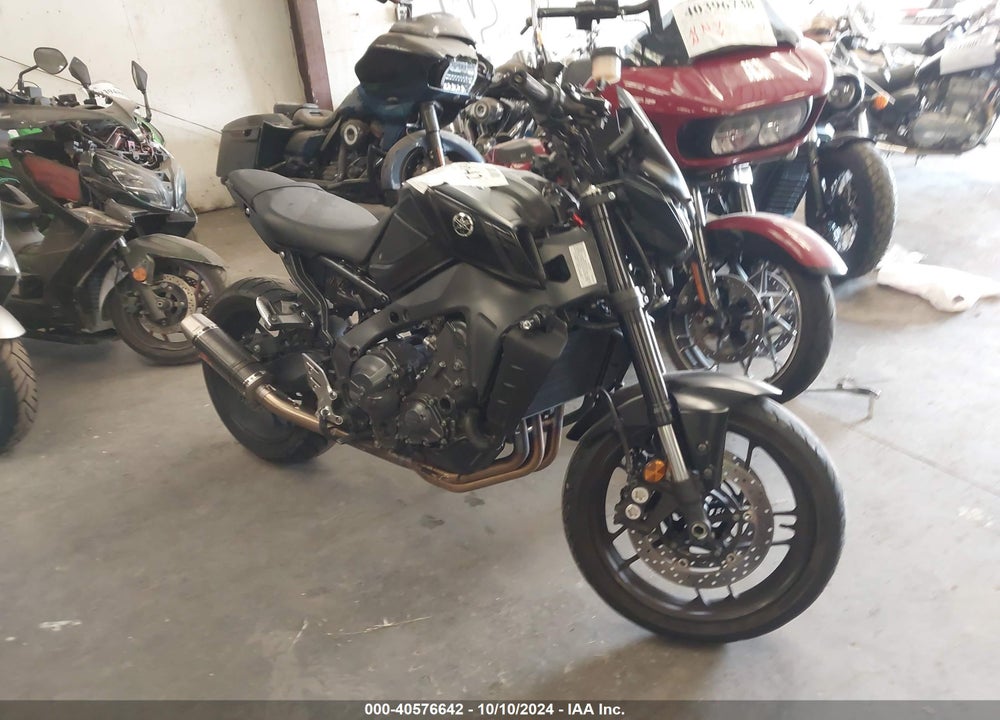 2023 YAMAHA MT09 VIN: JYARN71E9PA003491