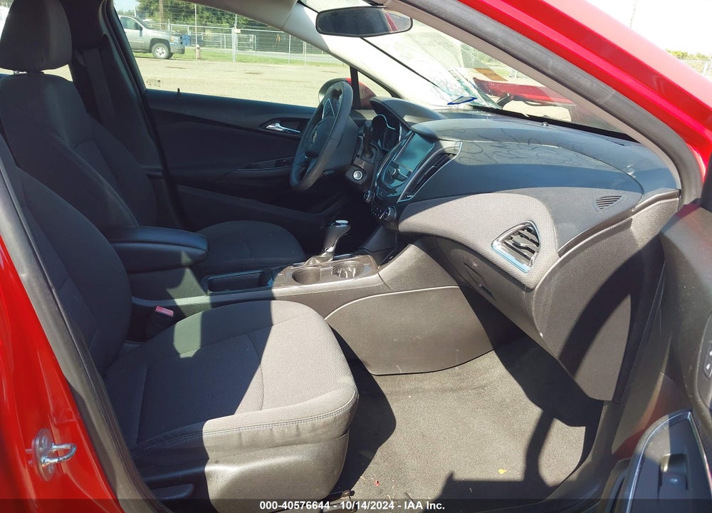 2018 CHEVROLET CRUZE LT AUTO VIN: 1G1BE5SMXJ7248085