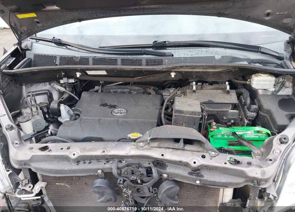 2013 TOYOTA SIENNA LIMITED V6 7 PASSENGER VIN: 5TDYK3DC7DS311088