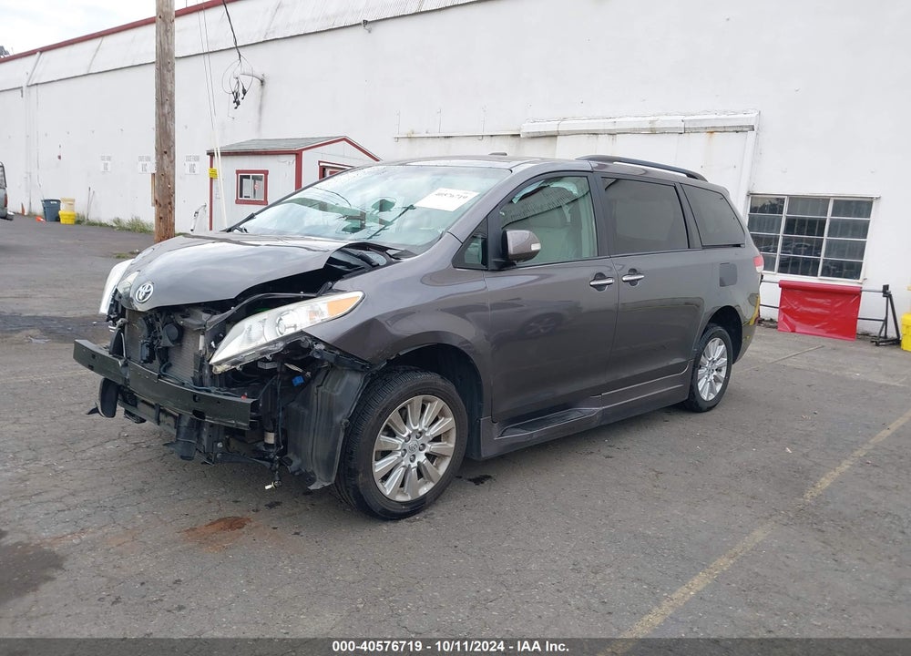 2013 TOYOTA SIENNA LIMITED V6 7 PASSENGER VIN: 5TDYK3DC7DS311088