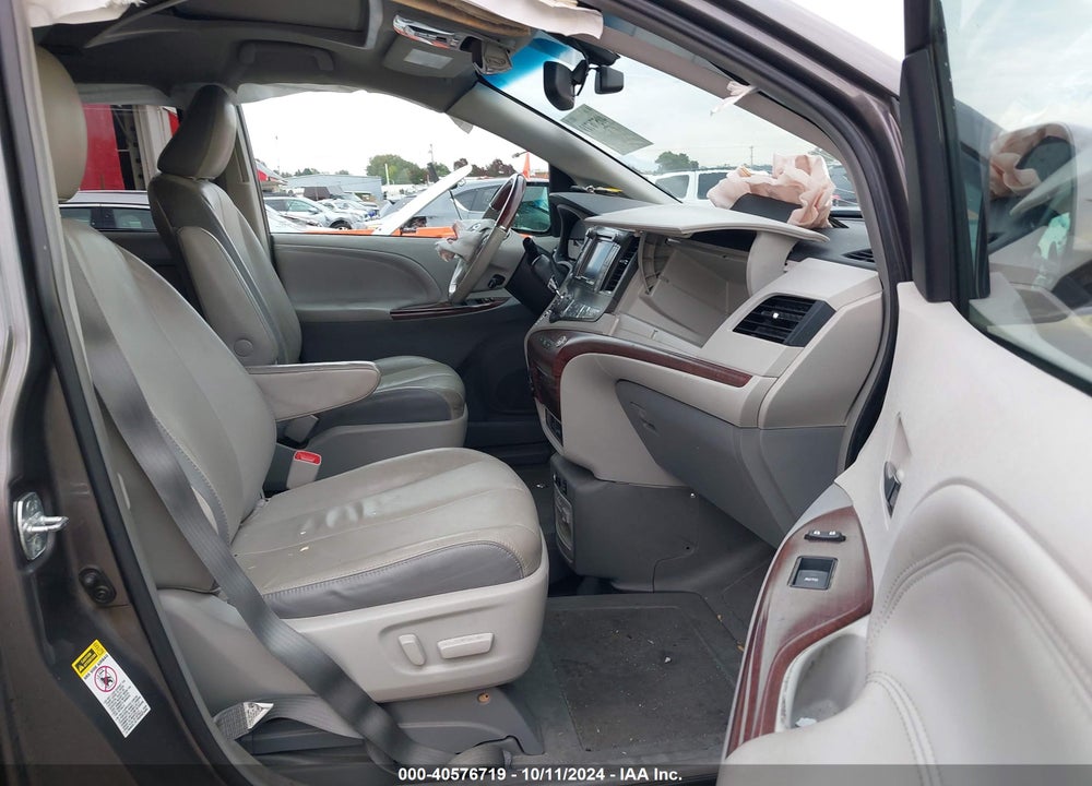 2013 TOYOTA SIENNA LIMITED V6 7 PASSENGER VIN: 5TDYK3DC7DS311088