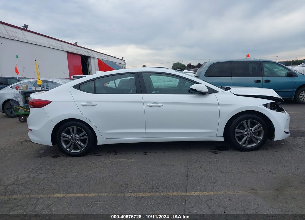 2017 HYUNDAI ELANTRA SE VIN: 5NPD84LF3HH174905
