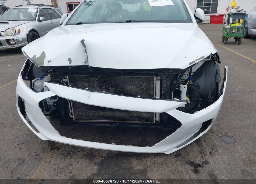 2017 HYUNDAI ELANTRA SE VIN: 5NPD84LF3HH174905