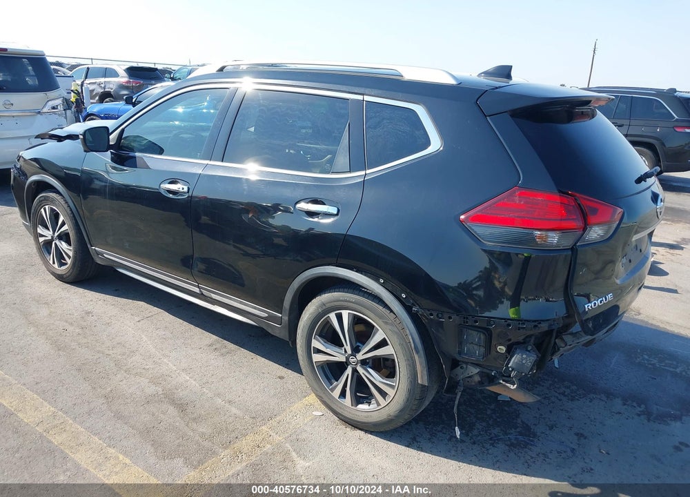 2017 NISSAN ROGUE SL VIN: JN8AT2MT0HW381504