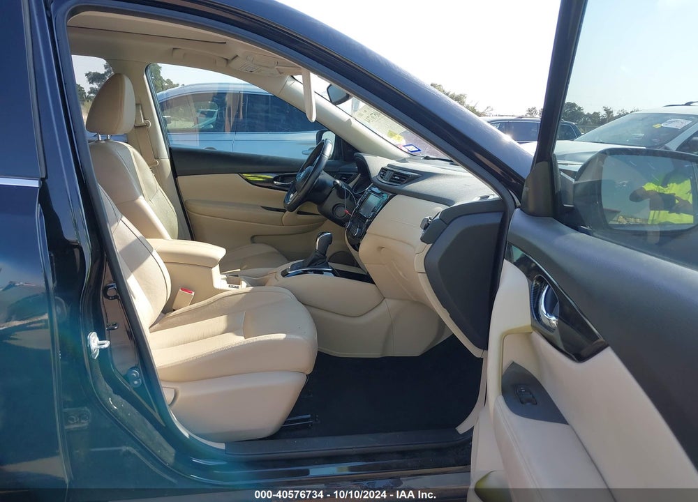 2017 NISSAN ROGUE SL VIN: JN8AT2MT0HW381504