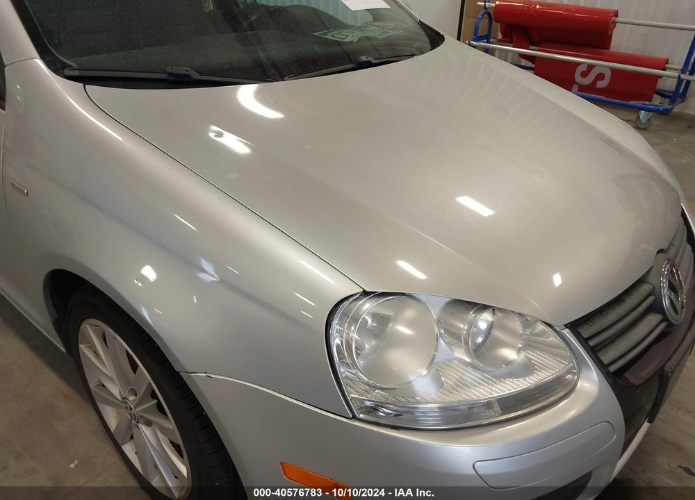 2010 VOLKSWAGEN JETTA WOLFSBURG EDITION VIN: 3VWRA7AJ5AM103642