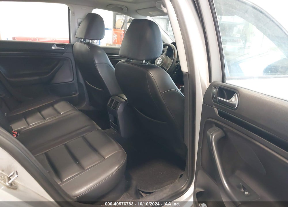2010 VOLKSWAGEN JETTA WOLFSBURG EDITION VIN: 3VWRA7AJ5AM103642