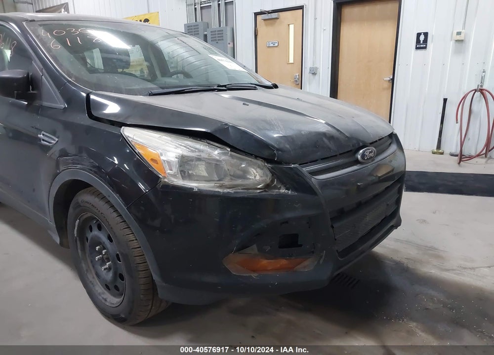 2015 FORD ESCAPE S VIN: 1FMCU0F73FUA39572