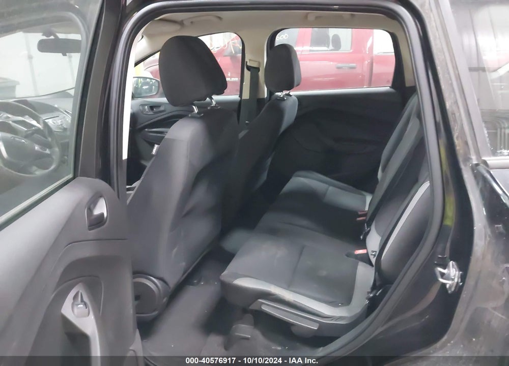 2015 FORD ESCAPE S VIN: 1FMCU0F73FUA39572