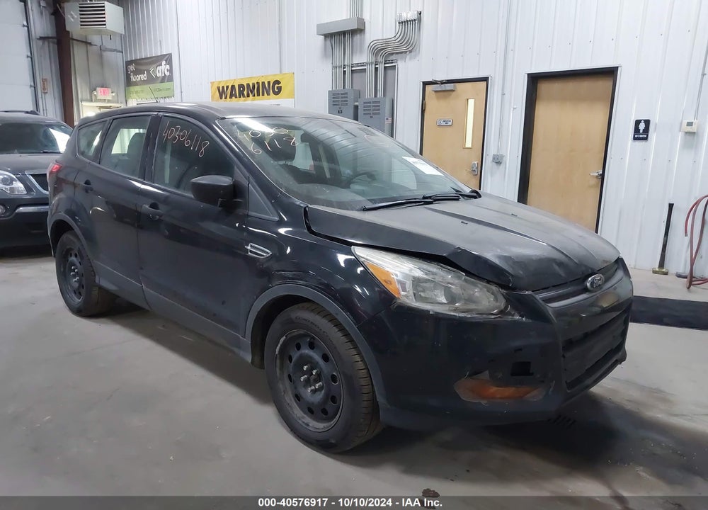 2015 FORD ESCAPE S VIN: 1FMCU0F73FUA39572