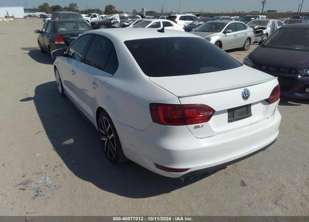 2013 VOLKSWAGEN JETTA GLI AUTOBAHN W/NAV VIN: 3VW567AJ7DM427230
