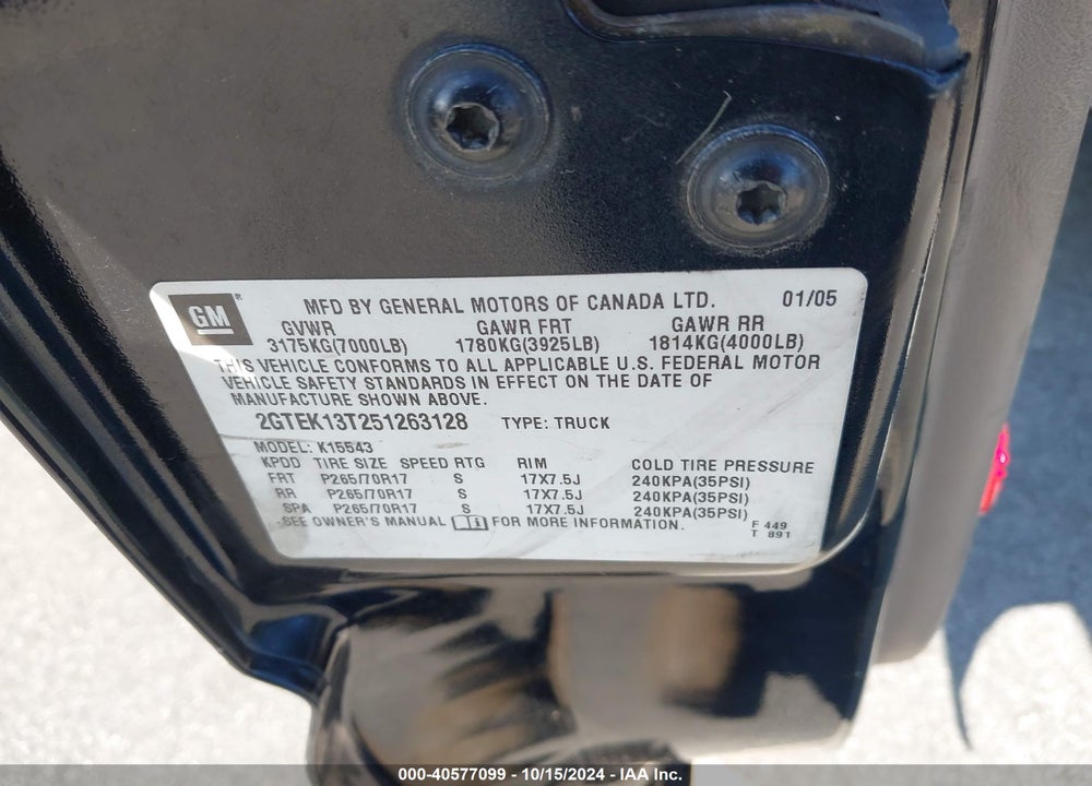 2005 GMC SIERRA 1500 SLT VIN: 2GTEK13T251263128