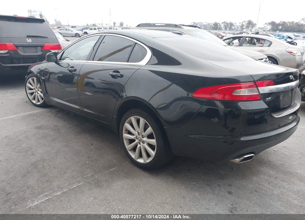 2010 JAGUAR XF PORTFOLIO/PREMIUM VIN: SAJWA0GB5ALR55005