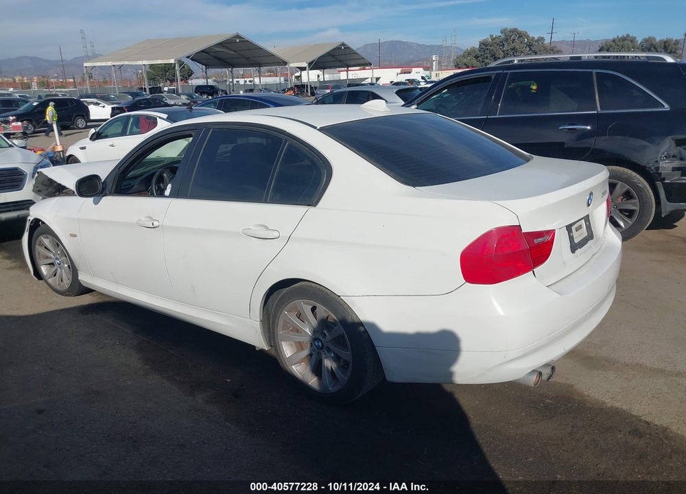 2011 BMW 328I VIN: WBAPH5C56BF093132