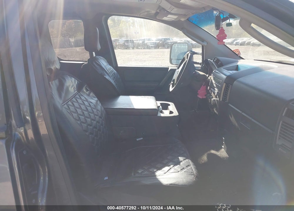 2004 NISSAN TITAN SE VIN: 1N6AA06B04N575750