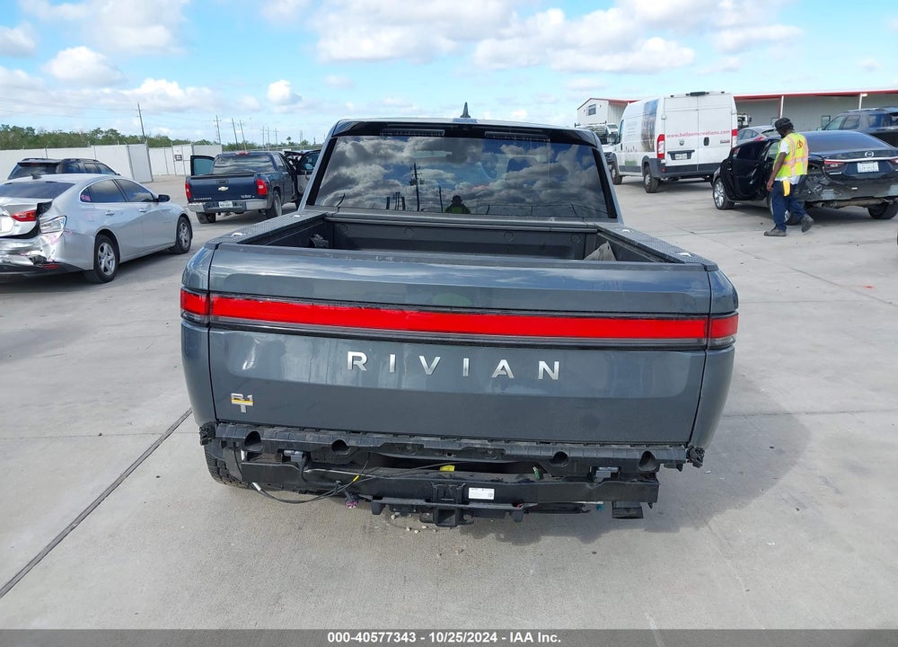 2022 RIVIAN R1T ADVENTURE VIN: 7FCTGAAA3NN012279