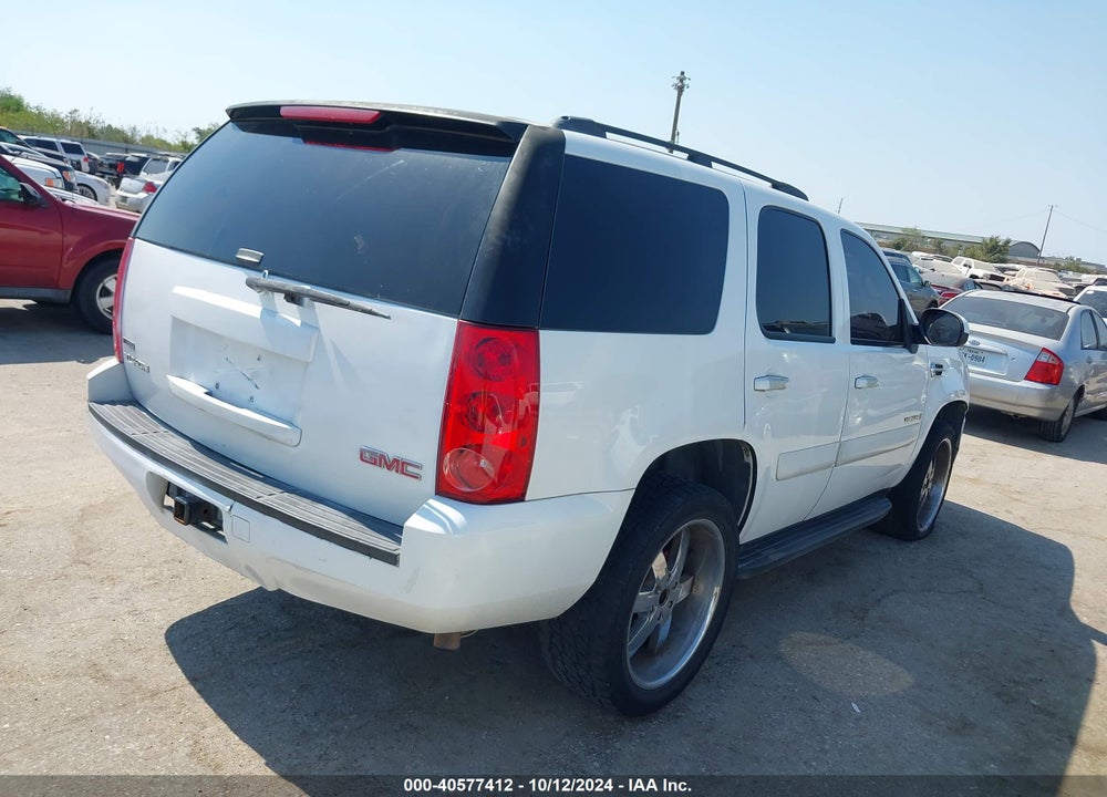 2008 GMC YUKON SLE VIN: 1GKFK13068R111606
