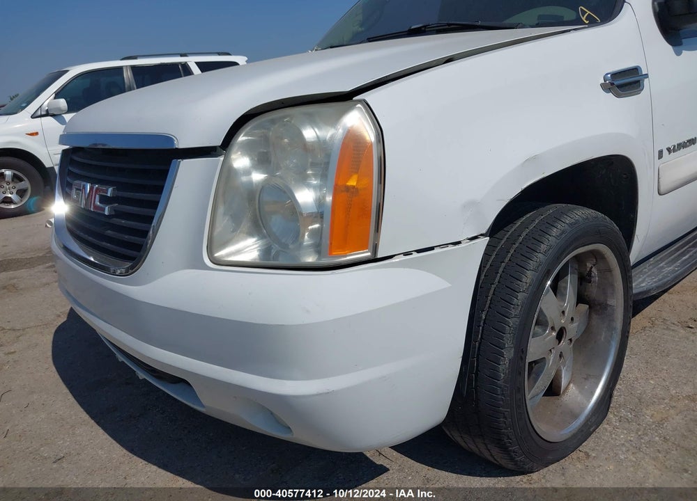2008 GMC YUKON SLE VIN: 1GKFK13068R111606
