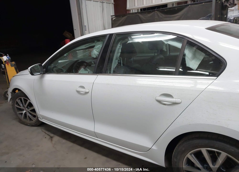 2017 VOLKSWAGEN JETTA 1.4T SE VIN: 3VWDB7AJ9HM241850