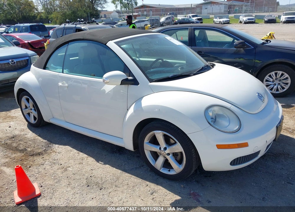 2007 VOLKSWAGEN NEW BEETLE TRIPLE WHITE VIN: 3VWFG31Y97M419383