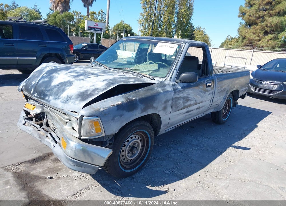 1989 TOYOTA PICKUP 1/2 TON SHT WHEELBASE DLX VIN: JT4RN81P8K0025203