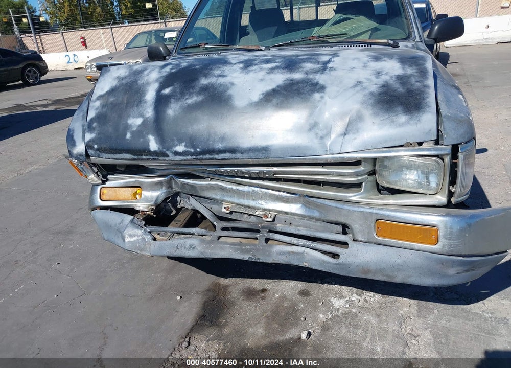 1989 TOYOTA PICKUP 1/2 TON SHT WHEELBASE DLX VIN: JT4RN81P8K0025203