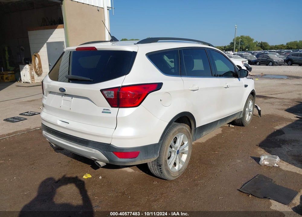 2019 FORD ESCAPE SEL VIN: 1FMCU0HD4KUC31385