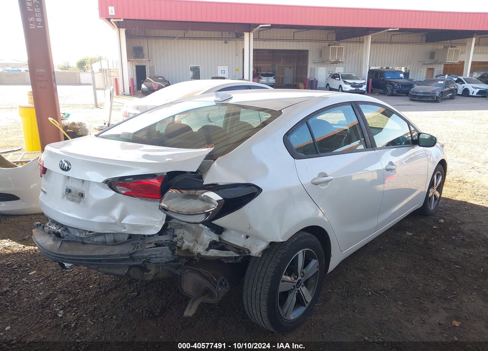 2018 KIA FORTE LX VIN: 3KPFL4A77JE214335