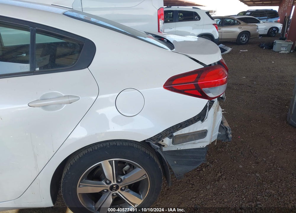 2018 KIA FORTE LX VIN: 3KPFL4A77JE214335