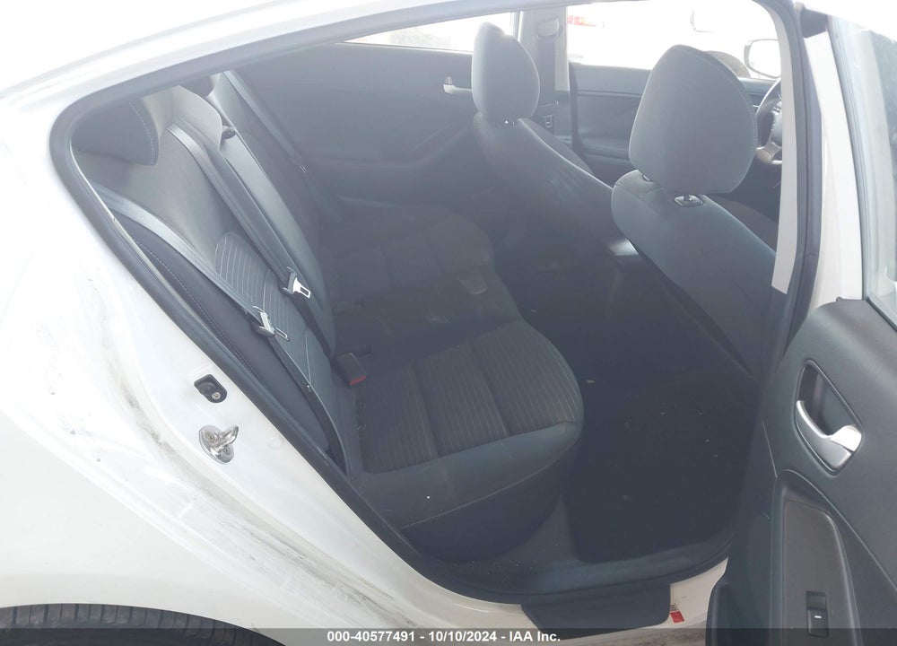 2018 KIA FORTE LX VIN: 3KPFL4A77JE214335