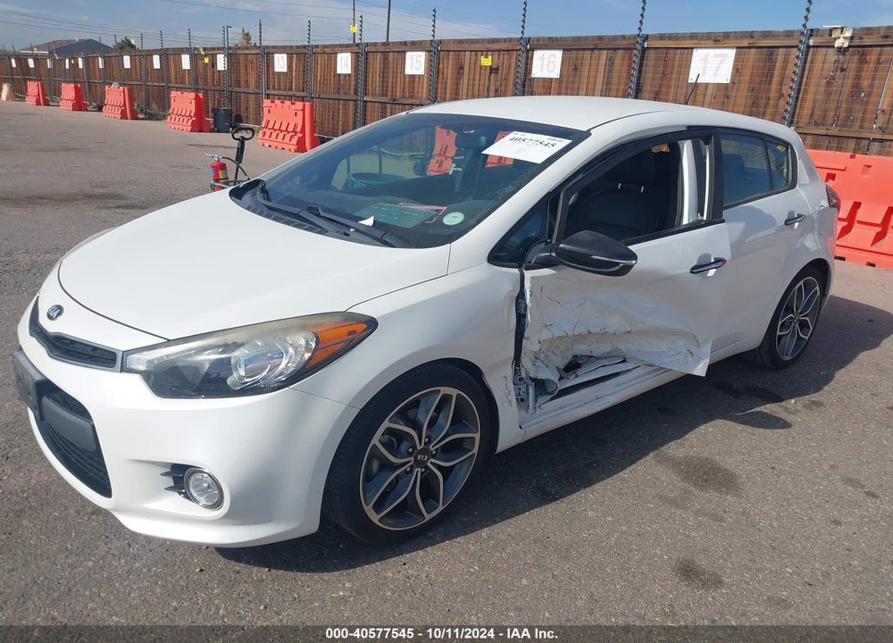 2016 KIA FORTE VIN: KNAFZ5A31G5635566