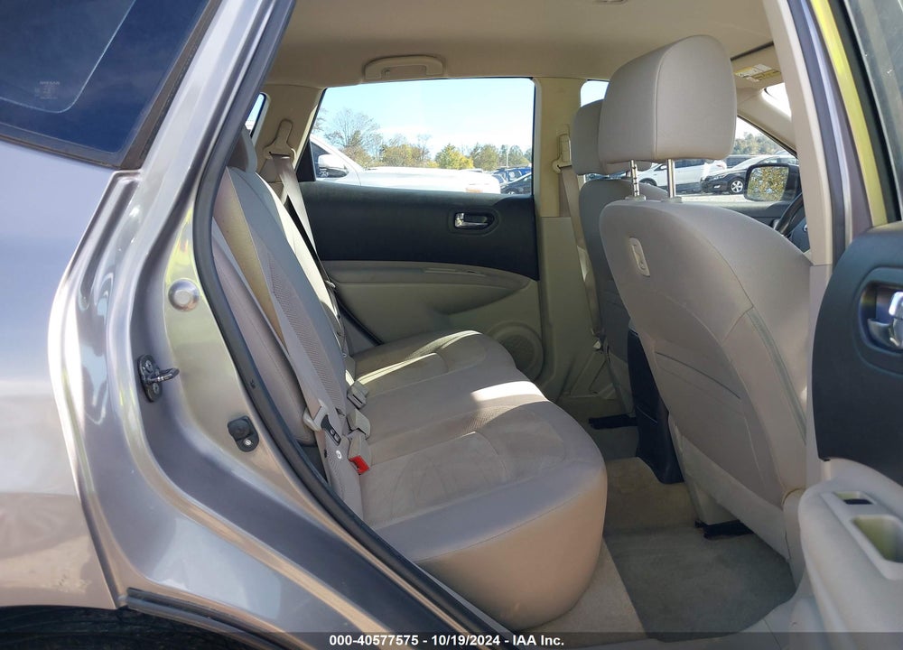 2015 NISSAN ROGUE SELECT S VIN: JN8AS5MT9FW652836