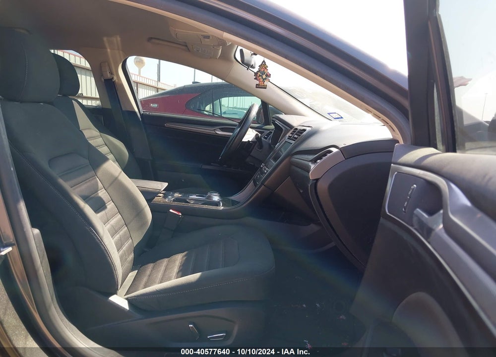 2017 FORD FUSION SE VIN: 3FA6P0HD9HR305513
