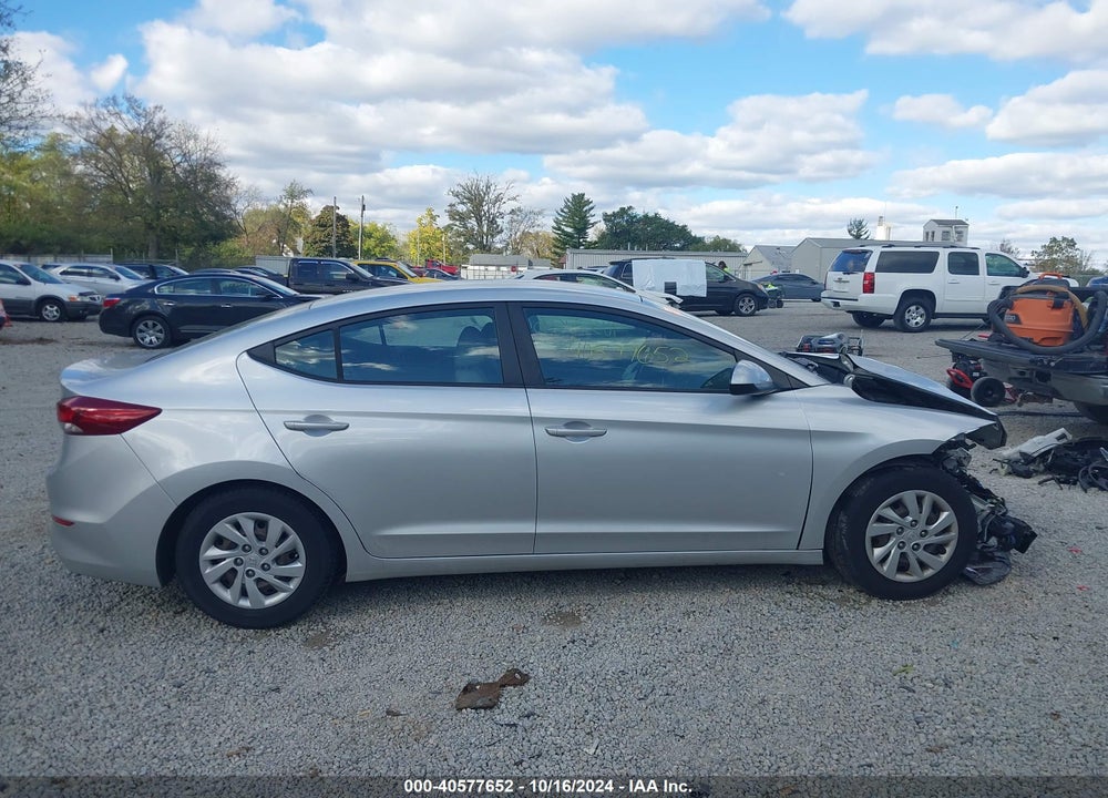 2018 HYUNDAI ELANTRA SE VIN: 5NPD74LF9JH294801