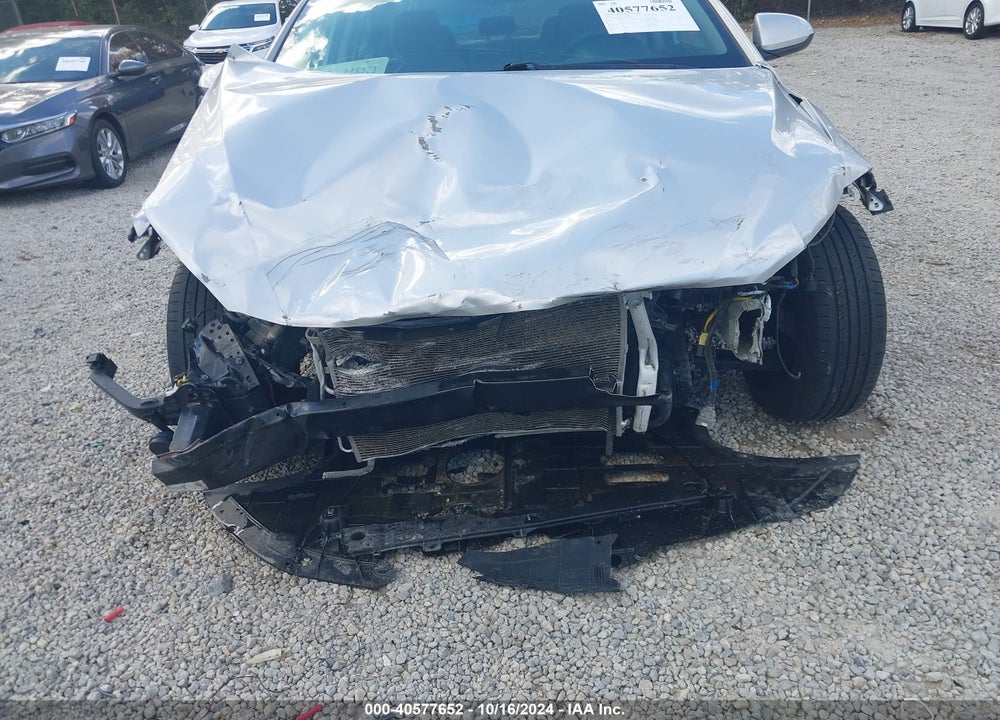 2018 HYUNDAI ELANTRA SE VIN: 5NPD74LF9JH294801