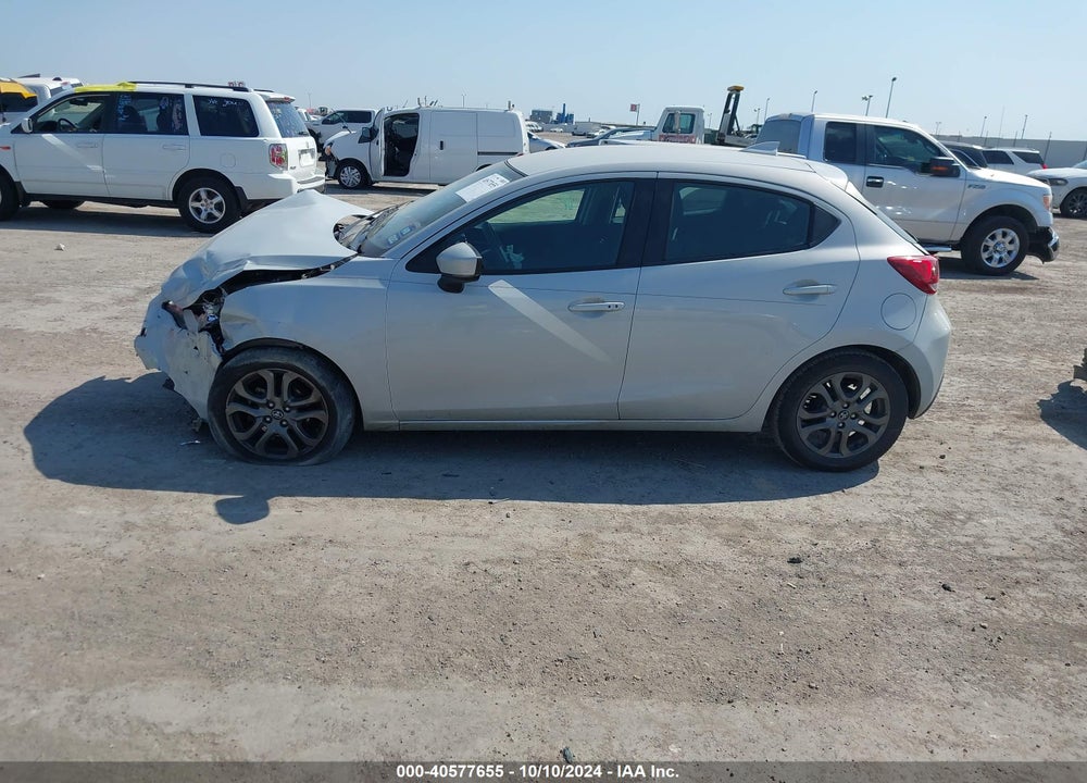 2020 TOYOTA YARIS LE VIN: 3MYDLBJV0LY705472