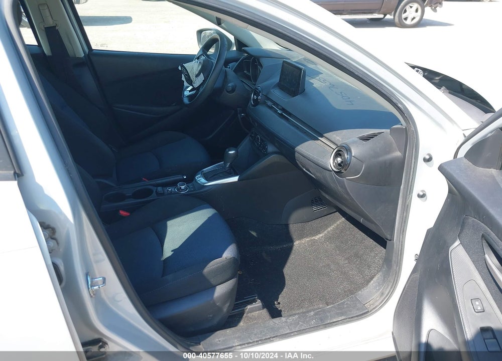 2020 TOYOTA YARIS LE VIN: 3MYDLBJV0LY705472