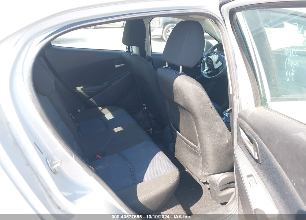 2020 TOYOTA YARIS LE VIN: 3MYDLBJV0LY705472