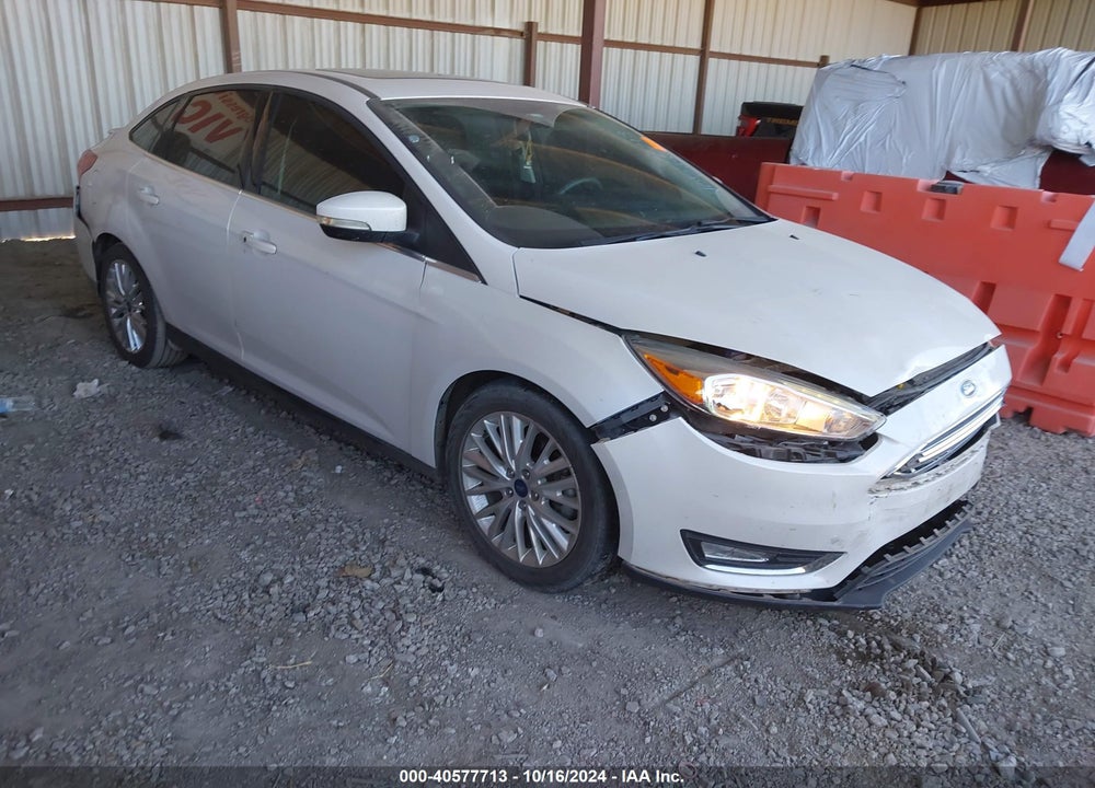 2018 FORD FOCUS TITANIUM VIN: 1FADP3J23JL217286
