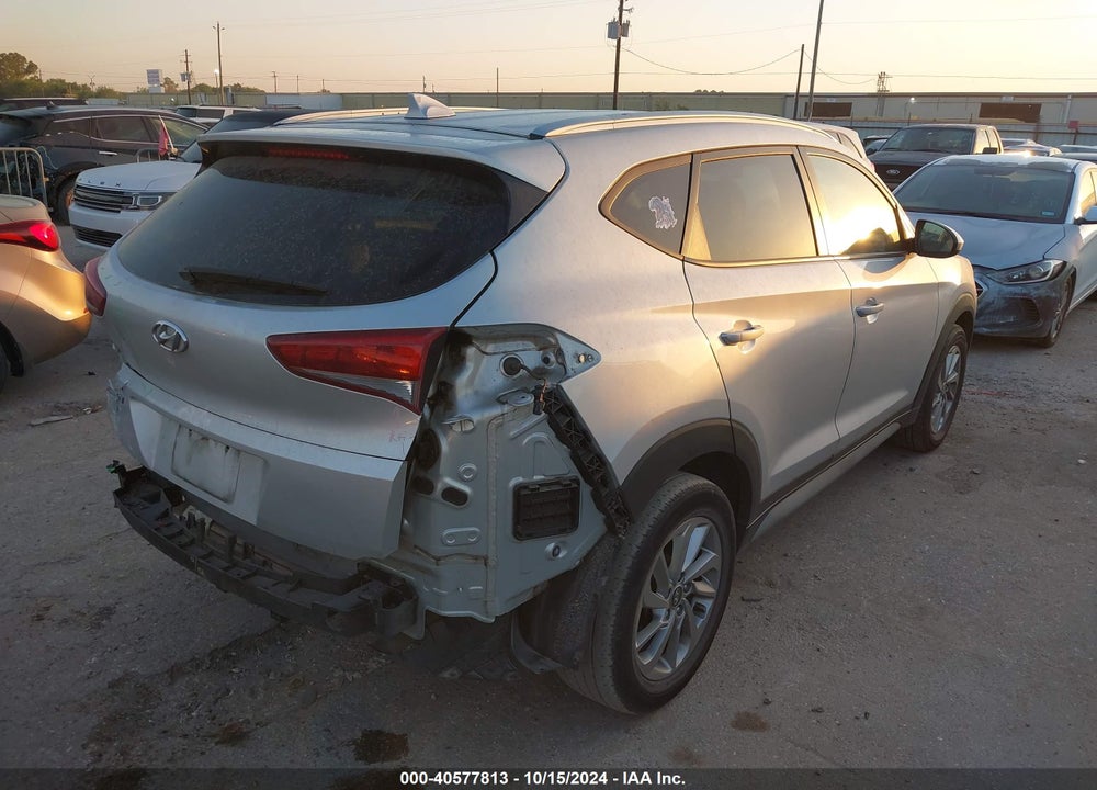 2018 HYUNDAI TUCSON SEL VIN: KM8J33A40JU666831
