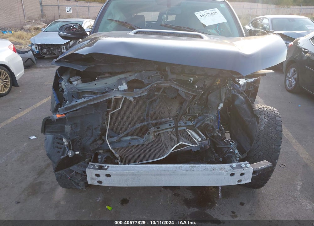 2018 TOYOTA 4RUNNER TRD OFF ROAD PREMIUM VIN: JTEBU5JR4J5570445