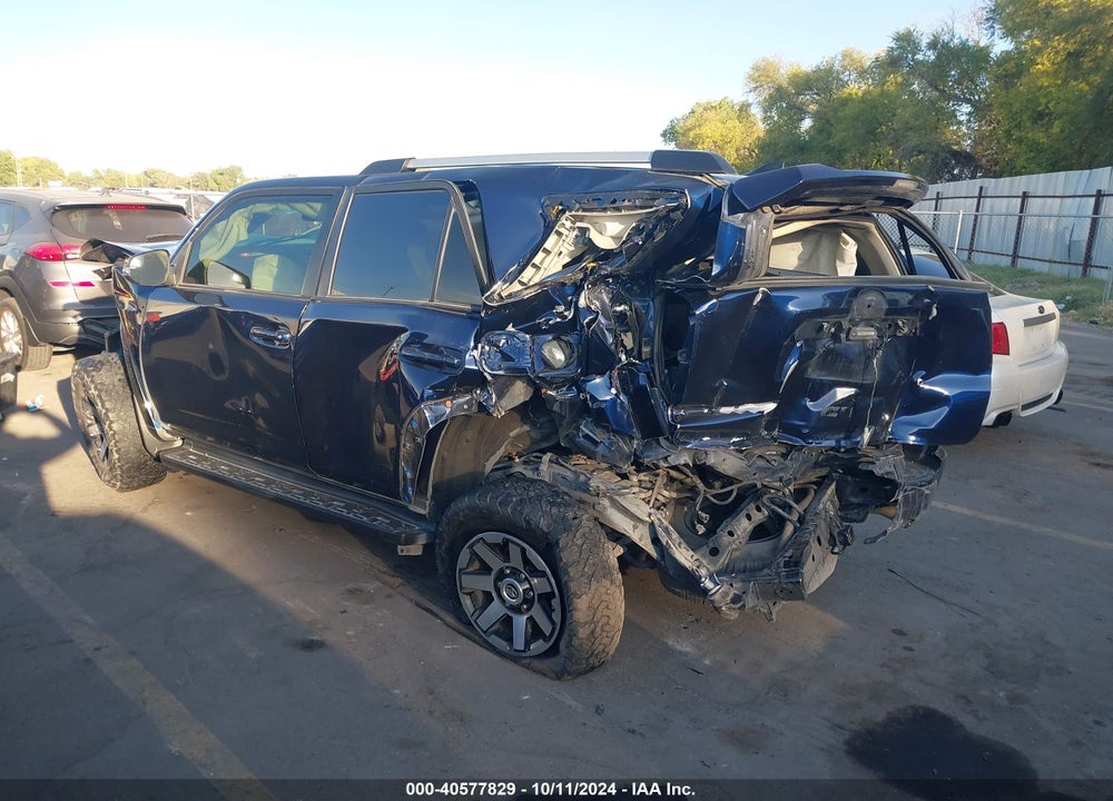 2018 TOYOTA 4RUNNER TRD OFF ROAD PREMIUM VIN: JTEBU5JR4J5570445