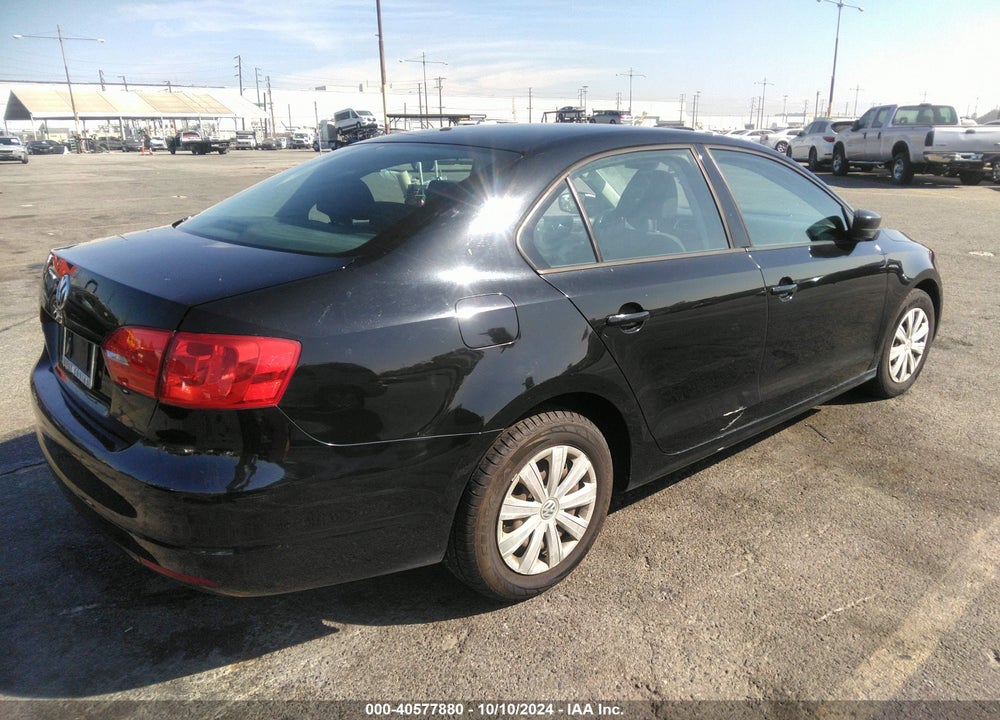 2014 VOLKSWAGEN JETTA 2.0L S VIN: 3VW2K7AJ3EM385056
