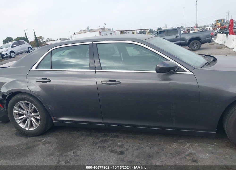 2018 CHRYSLER 300 TOURING L VIN: 2C3CCAAGXJH275754