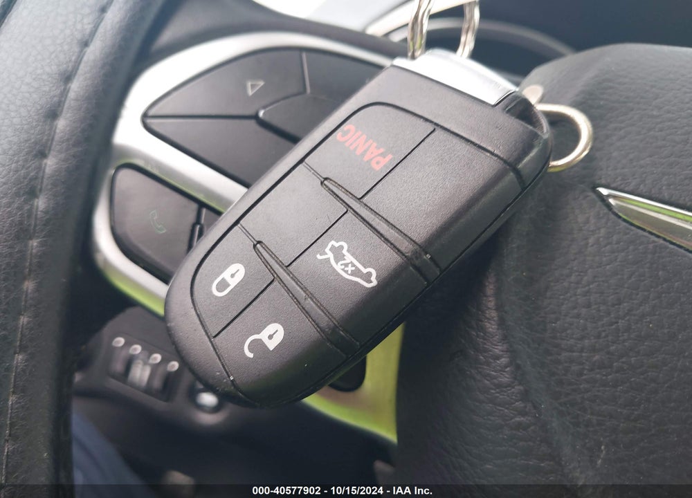 2018 CHRYSLER 300 TOURING L VIN: 2C3CCAAGXJH275754