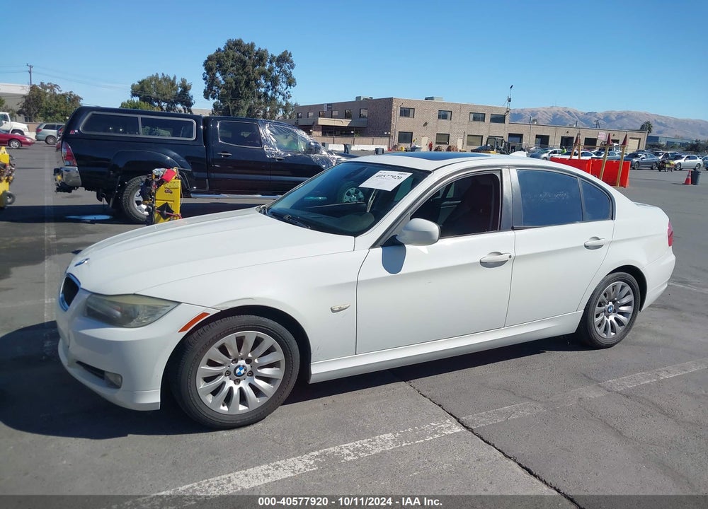 2009 BMW 328I VIN: WBAPH57599NM34095