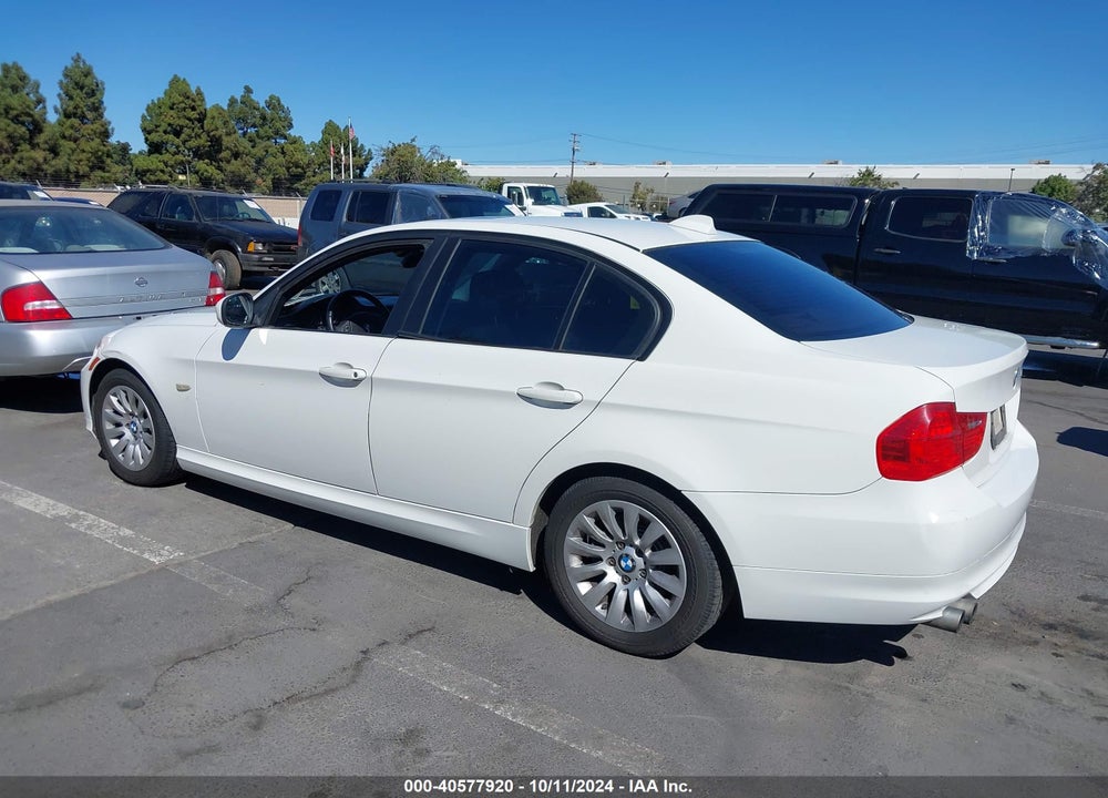 2009 BMW 328I VIN: WBAPH57599NM34095