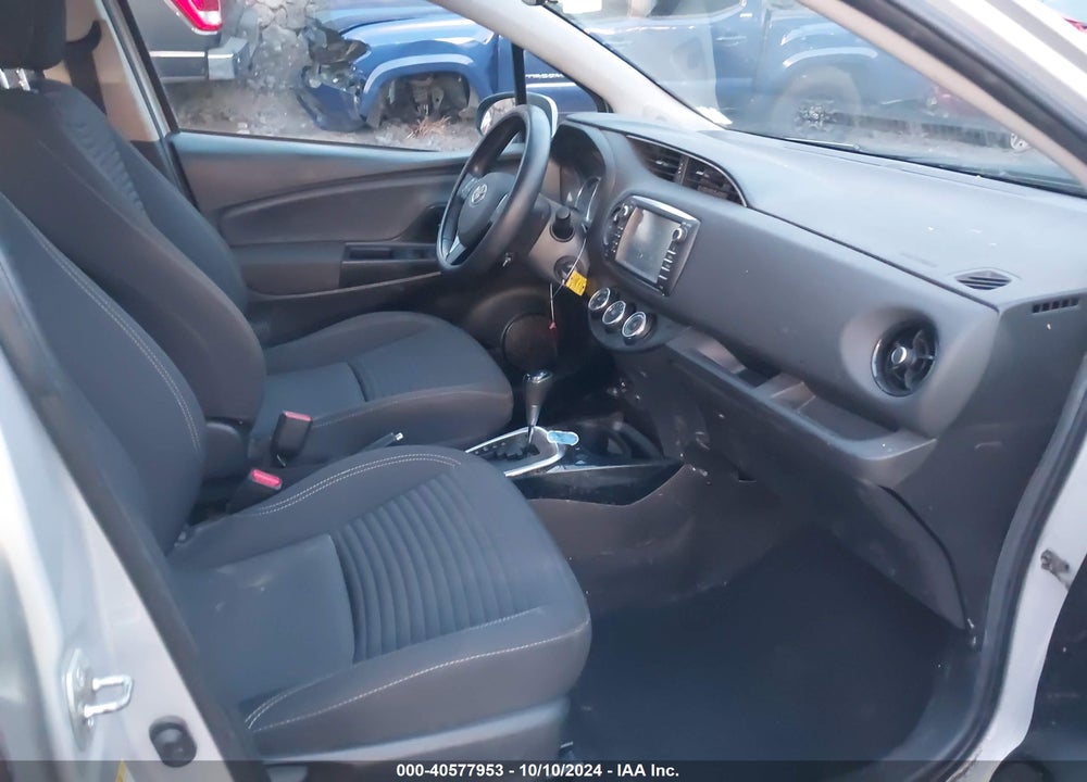 2018 TOYOTA YARIS L/LE/SE VIN: VNKKTUD33JA092039