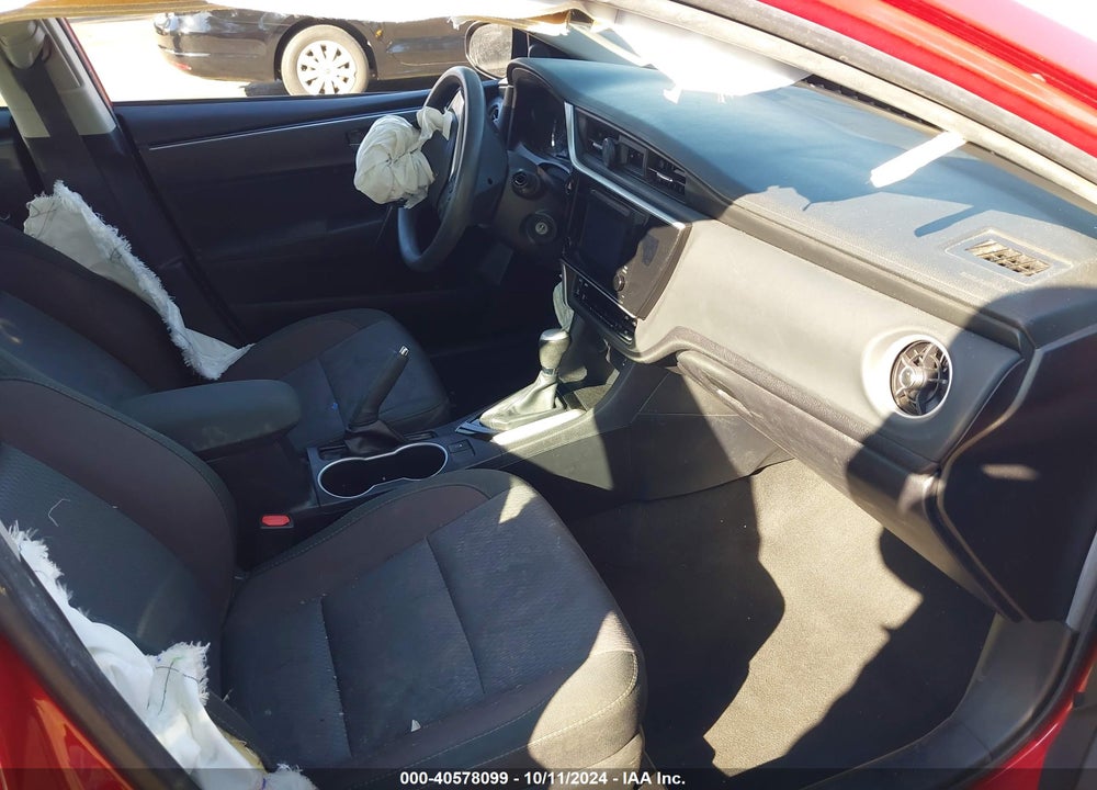 2018 TOYOTA COROLLA LE VIN: 2T1BURHE9JC103006