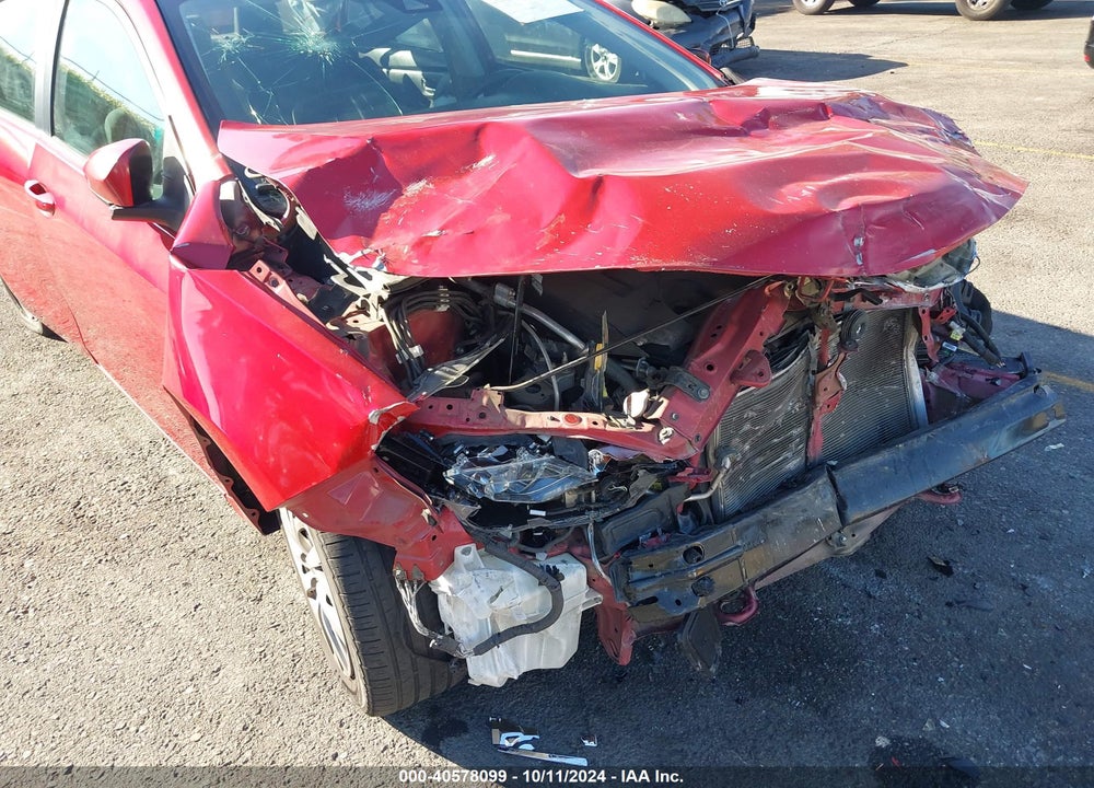 2018 TOYOTA COROLLA LE VIN: 2T1BURHE9JC103006